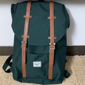 Dark green Herschel bag